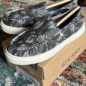 SPERRY KIDS SALTY WASHABLE GREY CAMO IN SZ 2M…NIB…SO CUTE!!!